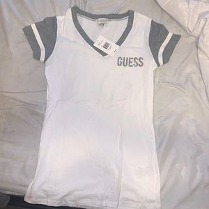 Woman’s guess t-shirt